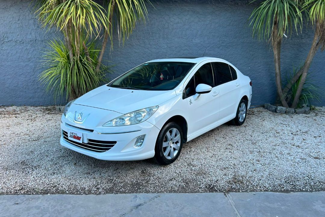 PEUGEOT 408